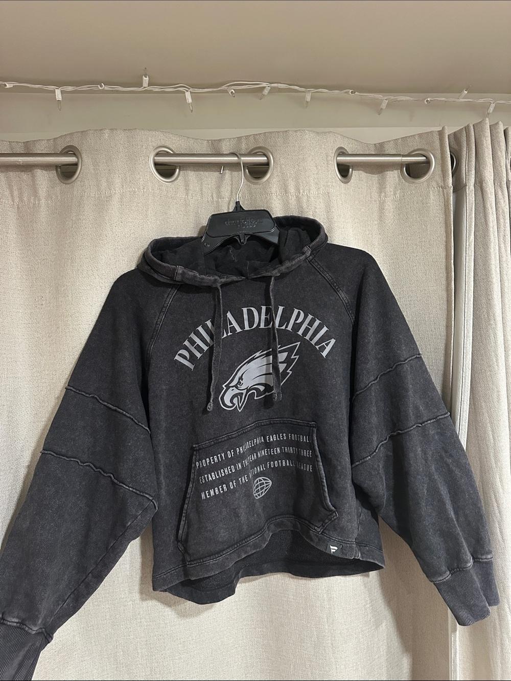 Women's Fanatics Faded Black Philadelphia Eagles Oversized Cropped Hoodie